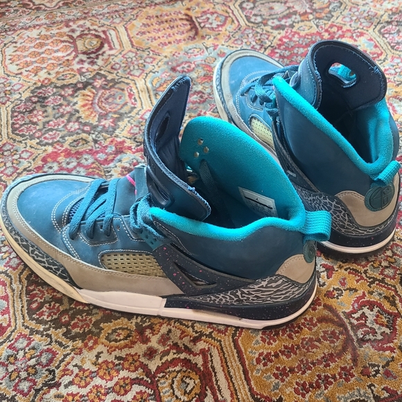 Air Jordan Spizikes - Picture 4 of 4